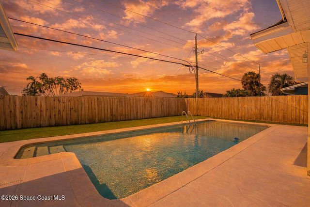 345 Park Avenue SE, Satellite Beach, FL 32937