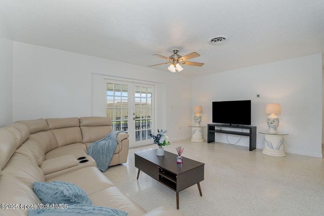 345 Park Avenue SE, Satellite Beach, FL 32937