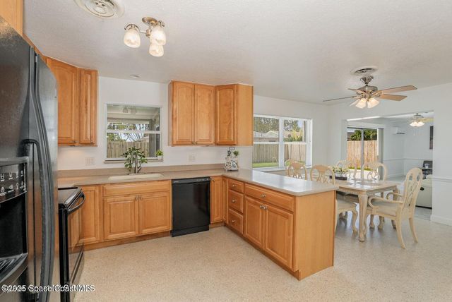 345 Park Avenue SE, Satellite Beach, FL 32937