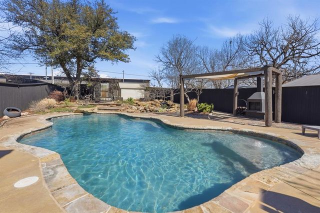 1143 NW 57th Street, Oklahoma City, OK 73118