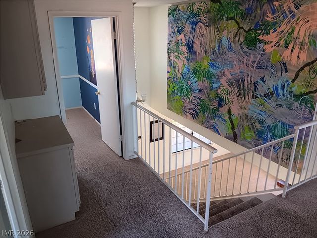 121 Logansberry Lane, Las Vegas, NV 89145