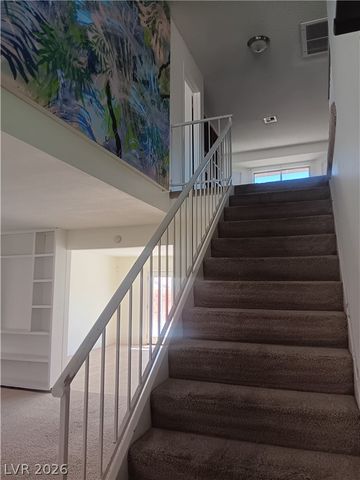 121 Logansberry Lane, Las Vegas, NV 89145