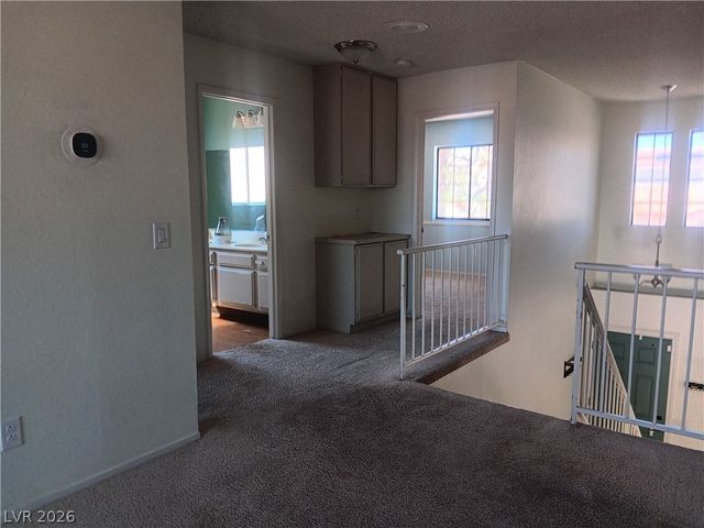121 Logansberry Lane, Las Vegas, NV 89145