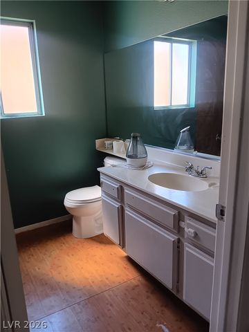 121 Logansberry Lane, Las Vegas, NV 89145