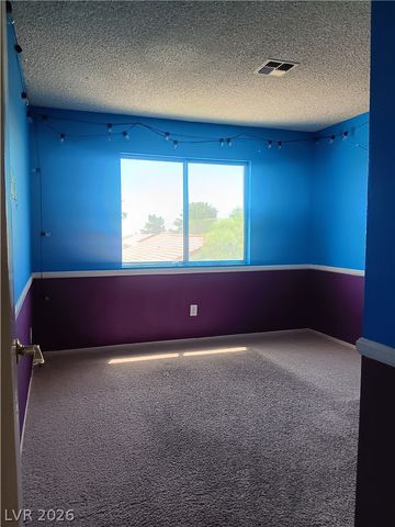 121 Logansberry Lane, Las Vegas, NV 89145