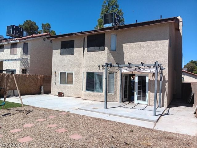 121 Logansberry Lane, Las Vegas, NV 89145