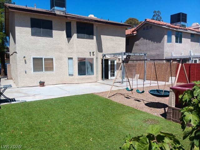 121 Logansberry Lane, Las Vegas, NV 89145