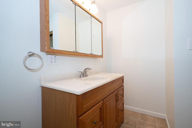 505 SPRING MILL AVE, Conshohocken, PA 19428