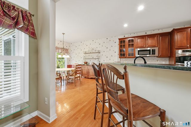 521 Putting Green Lane 521, Oxford, CT 06478
