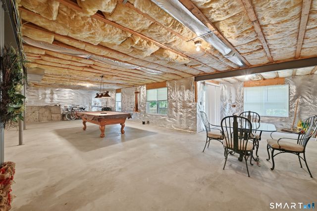 521 Putting Green Lane 521, Oxford, CT 06478
