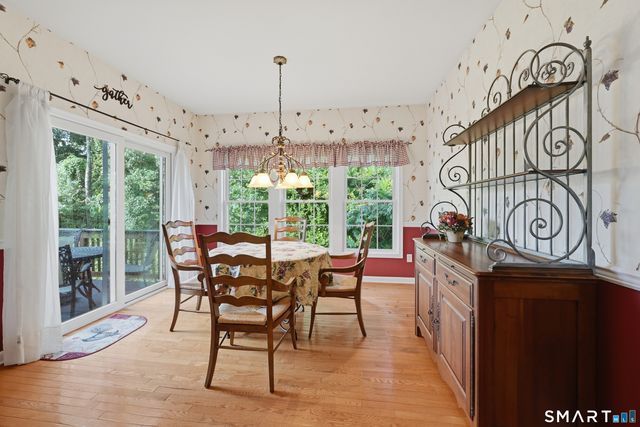 521 Putting Green Lane 521, Oxford, CT 06478
