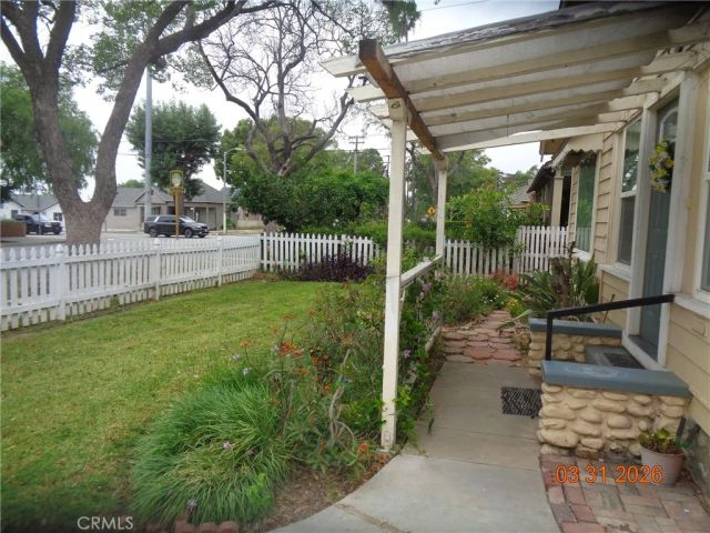 723 E 9th Street, Upland, CA 91786