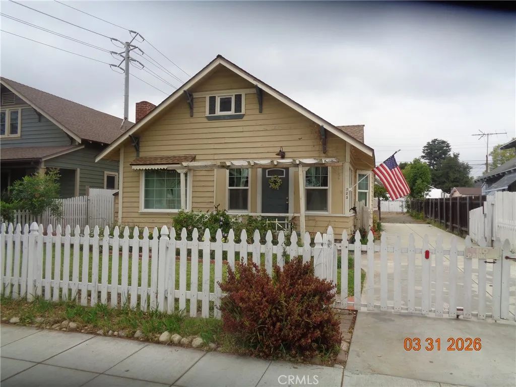 723 E 9th Street, Upland, CA 91786