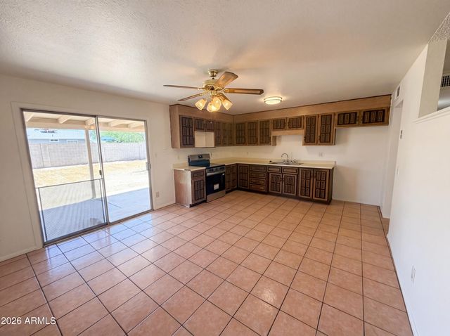 2831 N 70TH Drive, Phoenix, AZ 85035