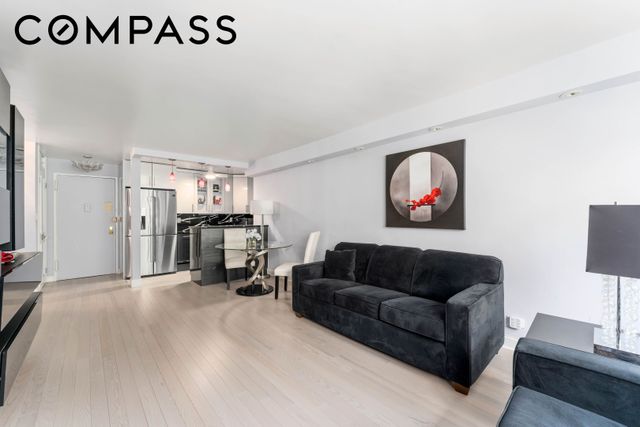 435 E 65th Street 4E1, New York City, NY 10065