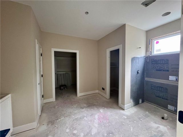 8646 Eagle Creek Drive, De Soto, KS 66018