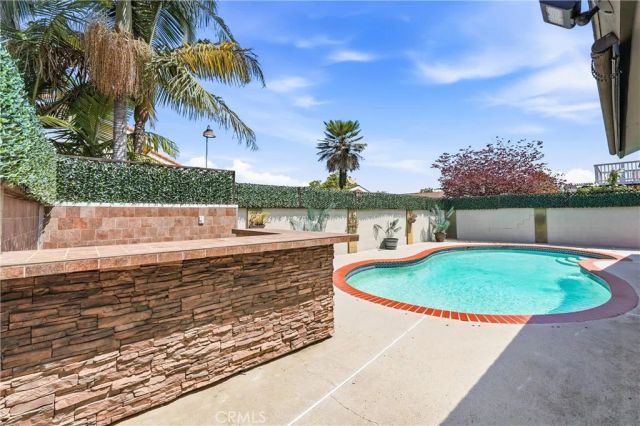 6009 E Calle Cedro, Anaheim Hills, CA 92807