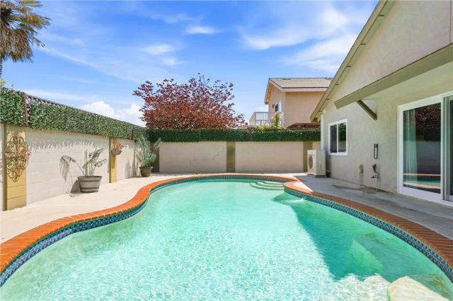 6009 E Calle Cedro, Anaheim Hills, CA 92807