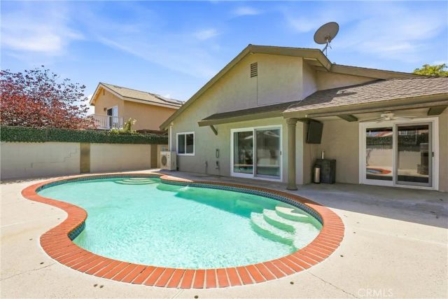 6009 E Calle Cedro, Anaheim Hills, CA 92807