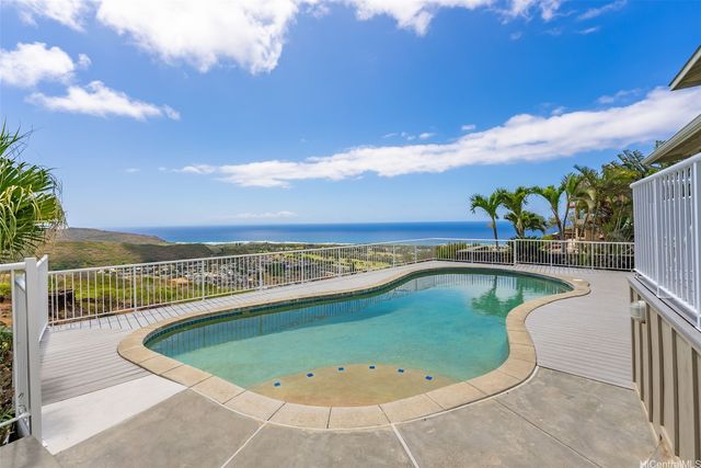 134 Hoahana Place, Honolulu, HI 96825