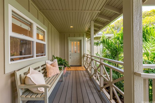 134 Hoahana Place, Honolulu, HI 96825