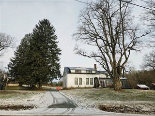 7779 South Hamilton Road, Hamilton, NY 13332