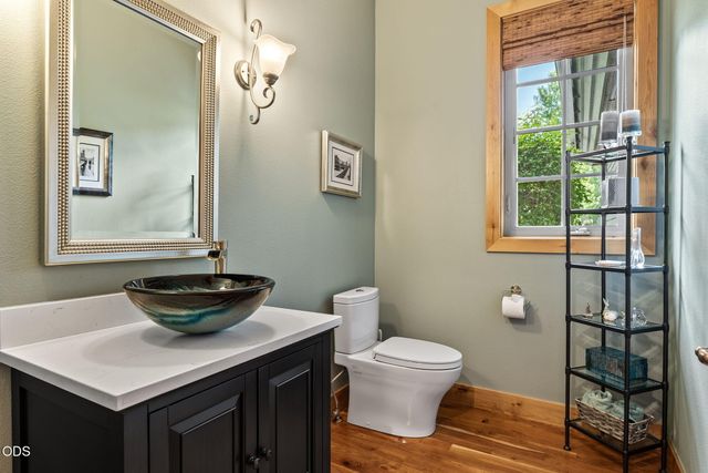 152 NW Champanelle Way, Bend, OR 97703