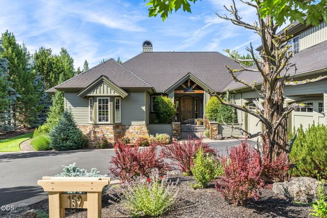 152 NW Champanelle Way, Bend, OR 97703