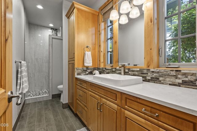 152 NW Champanelle Way, Bend, OR 97703