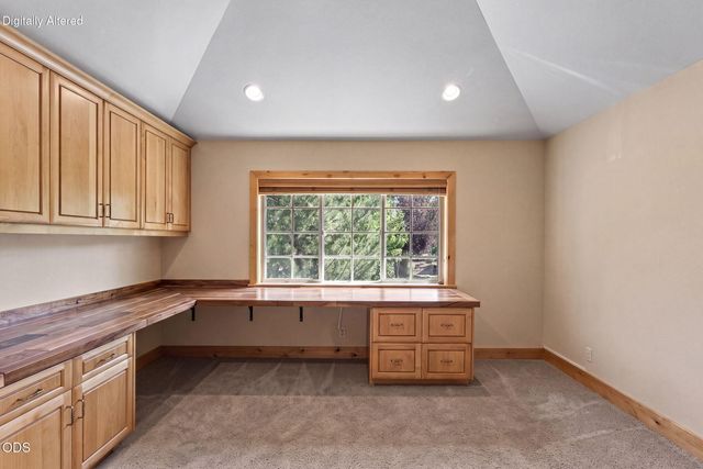 152 NW Champanelle Way, Bend, OR 97703