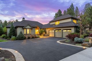 152 NW Champanelle Way, Bend, OR 97703