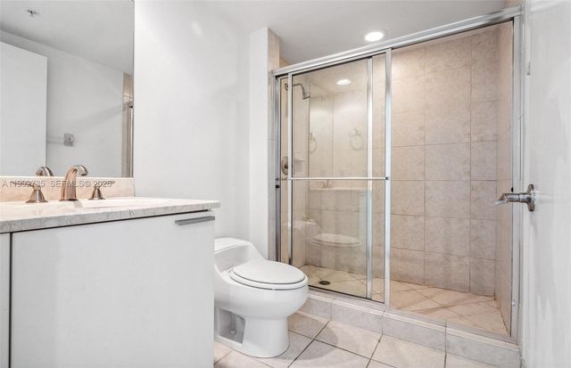14951 Royal Oaks Lane 1706, North Miami, FL 33181