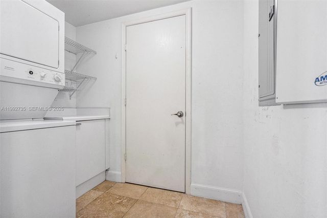 14951 Royal Oaks Lane 1706, North Miami, FL 33181