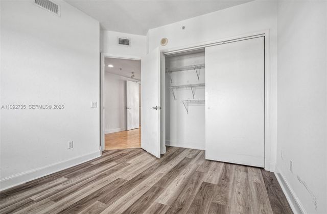 14951 Royal Oaks Lane 1706, North Miami, FL 33181