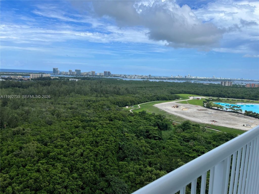 14951 Royal Oaks Lane 1706, North Miami, FL 33181