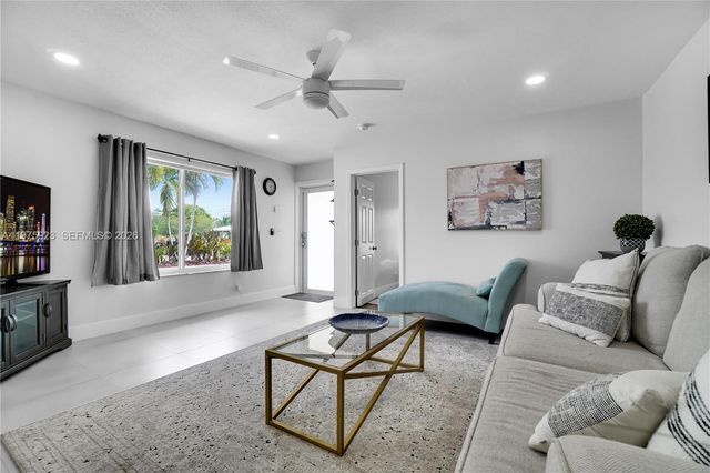 617 NW 30th Court, Wilton Manors, FL 33311