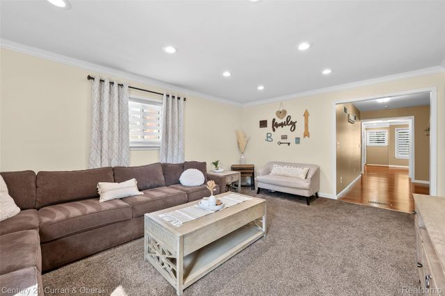 26331 Hass Street, Dearborn, MI 48127