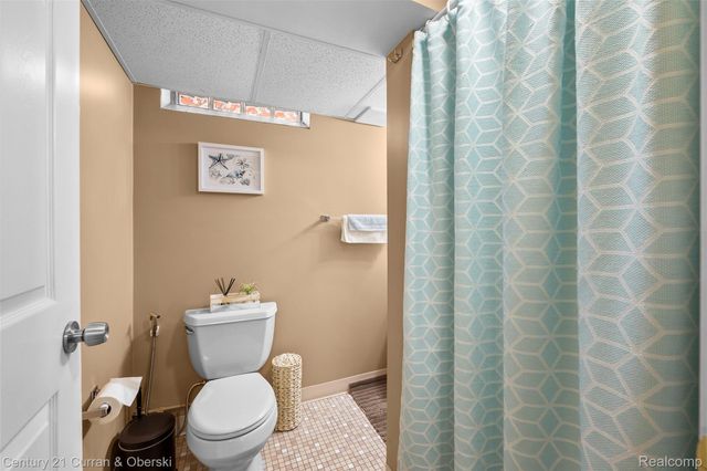 26331 Hass Street, Dearborn, MI 48127