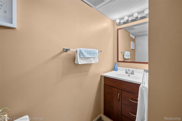 26331 Hass Street, Dearborn, MI 48127