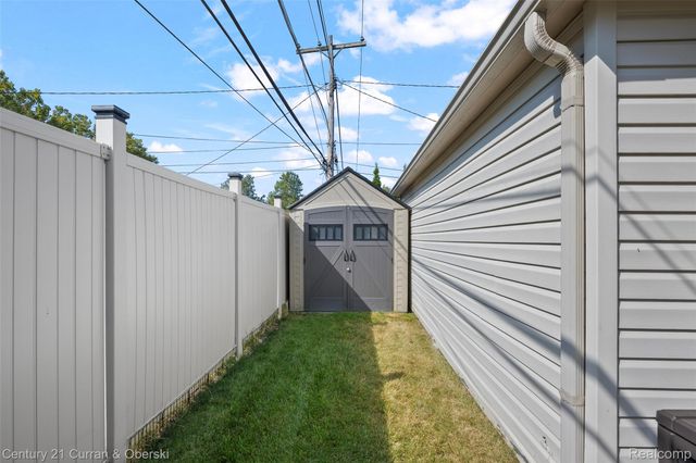 26331 Hass Street, Dearborn, MI 48127