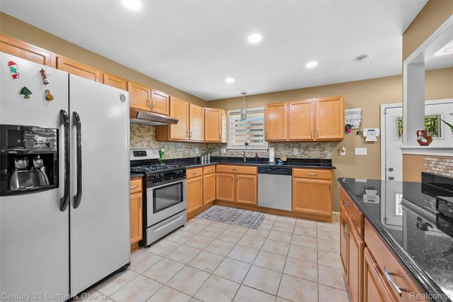 26331 Hass Street, Dearborn, MI 48127