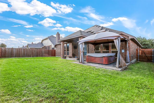 5345 Thornbush Drive, Fort Worth, TX 76179