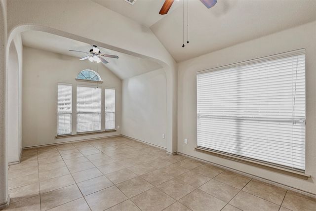 5345 Thornbush Drive, Fort Worth, TX 76179