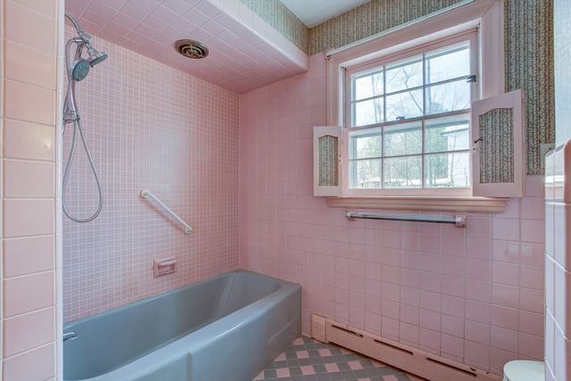 5 Chabot Drive, Fitchburg, MA 01420