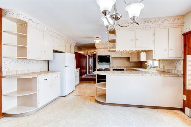 5 Chabot Drive, Fitchburg, MA 01420