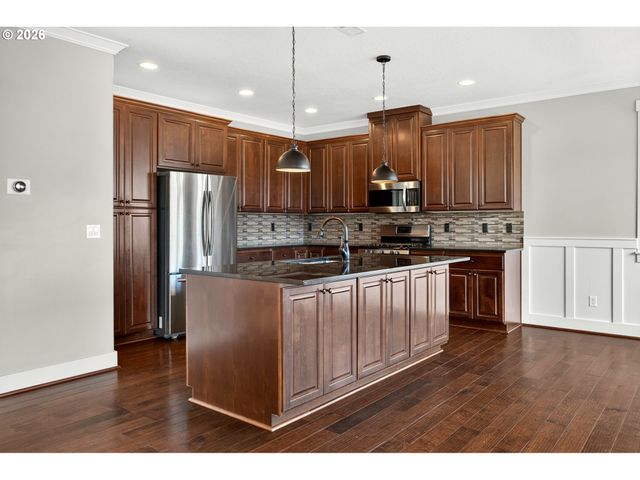20333 Sw NAVARRE Ln, Beaverton, OR 97007