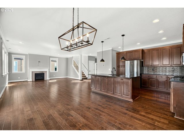 20333 Sw NAVARRE Ln, Beaverton, OR 97007