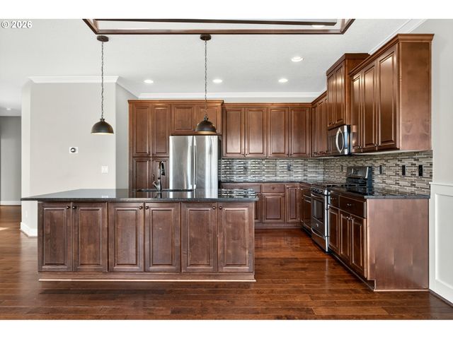 20333 Sw NAVARRE Ln, Beaverton, OR 97007