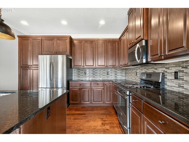 20333 Sw NAVARRE Ln, Beaverton, OR 97007
