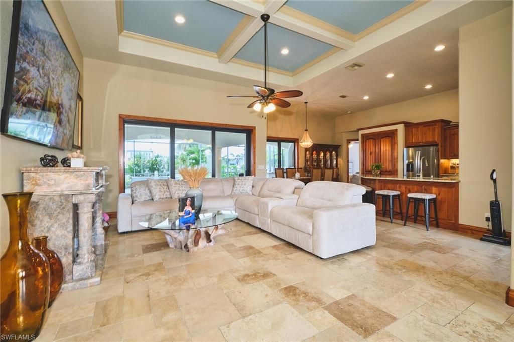 Image 2 of property listing at 5306 SW 27th PL, Cape Coral, FL 33914